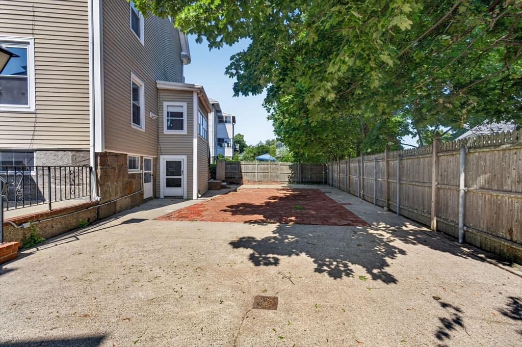 3 Family at 16 Bedford St, Quincy MA 02169, Quincy, photo 35 of 42