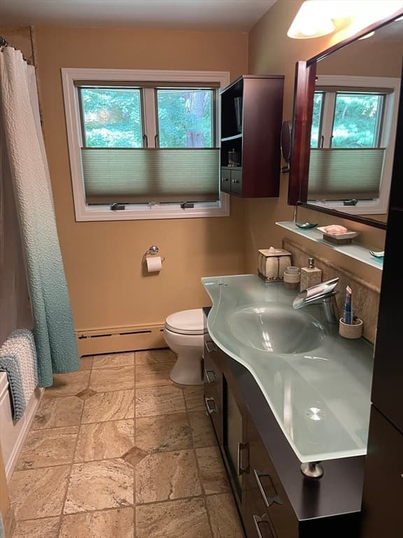 Single Family Residence at 6 Meadowbrook Rd, Springfield MA 01128, Springfield, photo 12 of 30