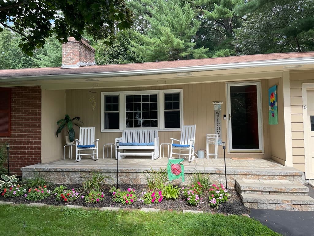 Single Family Residence at 6 Meadowbrook Rd, Springfield MA 01128, Springfield, photo 3 of 30