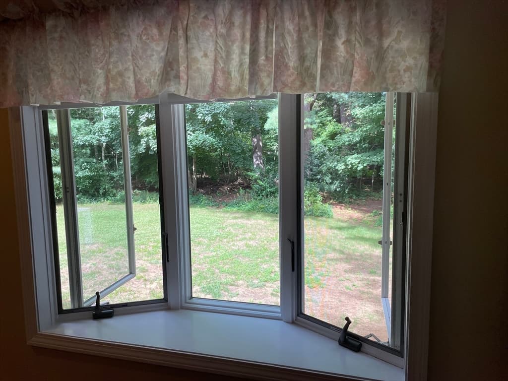 Single Family Residence at 6 Meadowbrook Rd, Springfield MA 01128, Springfield, photo 9 of 30