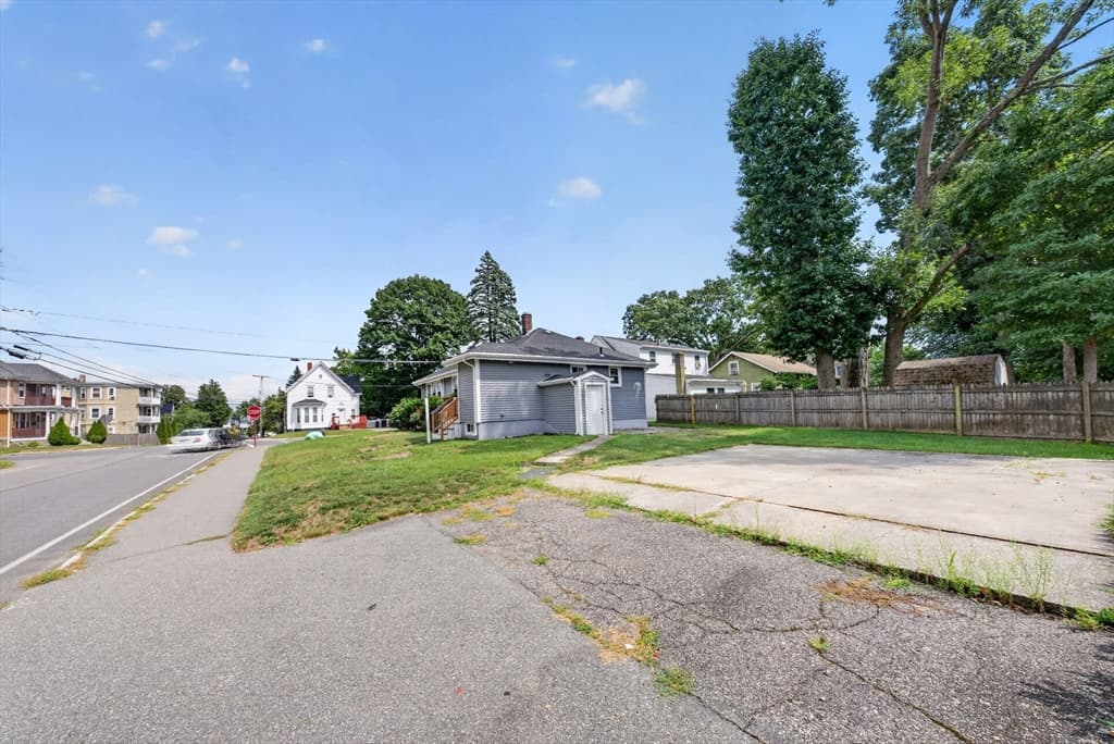 Single Family Residence at 73 Longwood Ave, Brockton MA 02301, Brockton, photo 23 of 25