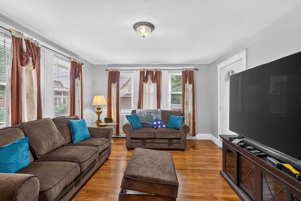 Single Family Residence at 73 Longwood Ave, Brockton MA 02301, Brockton, photo 3 of 25