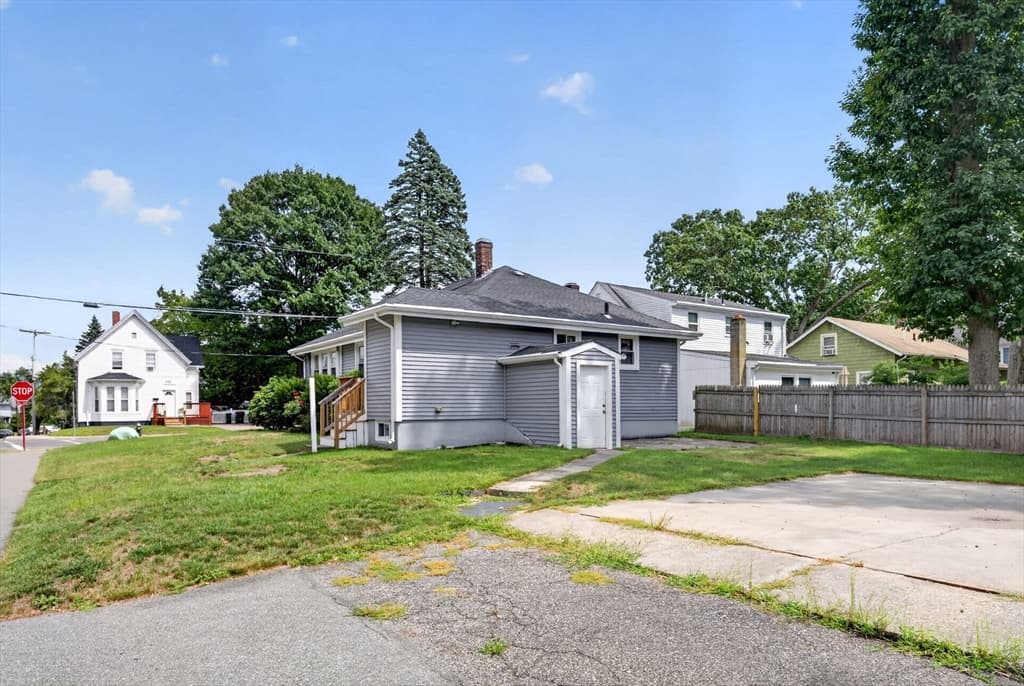 Single Family Residence at 73 Longwood Ave, Brockton MA 02301, Brockton, photo 24 of 25