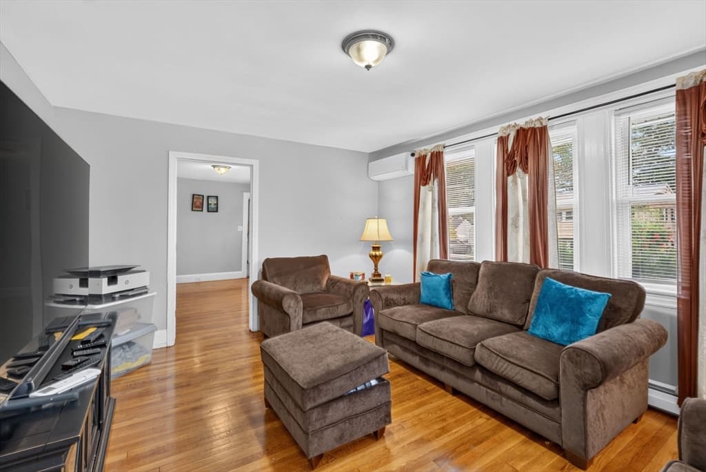 Single Family Residence at 73 Longwood Ave, Brockton MA 02301, Brockton, photo 4 of 25