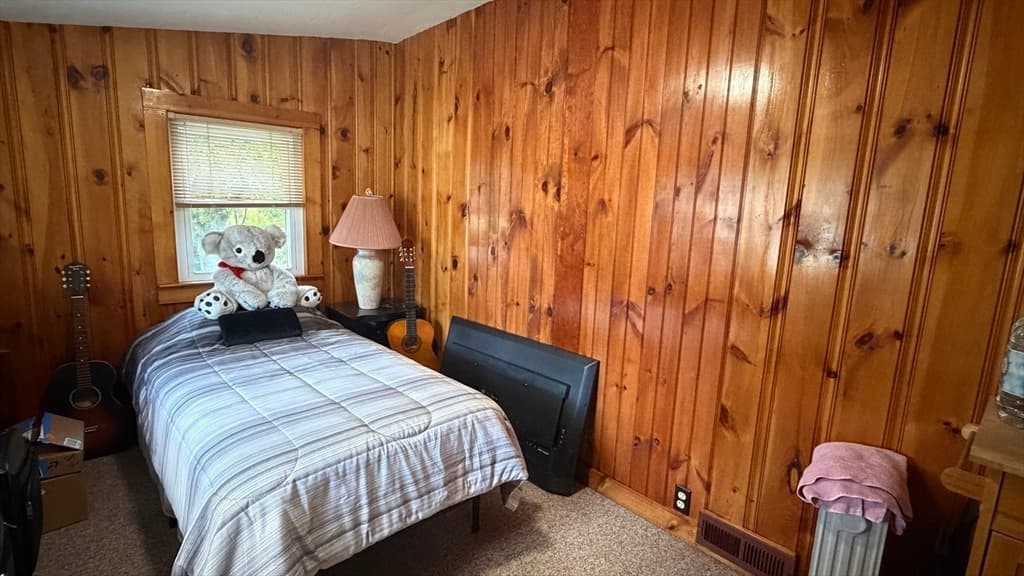 Single Family Residence at 142 W Main St, Spencer MA 01562, Spencer, photo 8 of 24
