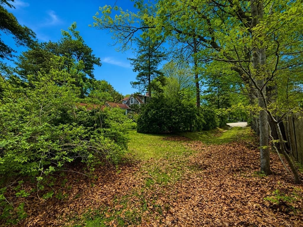 Single Family Residence at 18 Nickerson Dr, Barnstable MA 02635, Barnstable, photo 7 of 10