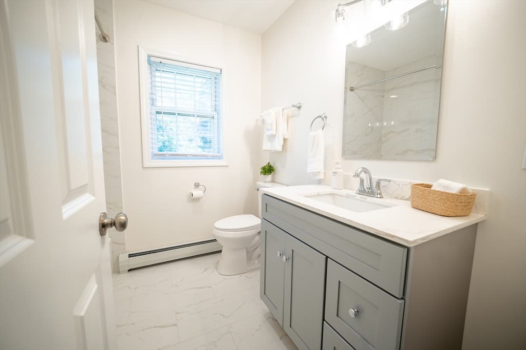 Single Family Residence at 4 Wilder St, Leominster MA 01453, Leominster, photo 17 of 28