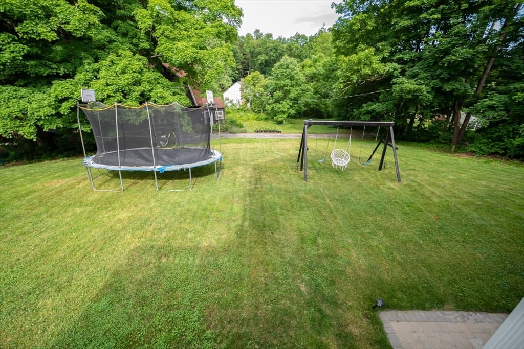 Single Family Residence at 4 Wilder St, Leominster MA 01453, Leominster, photo 7 of 28
