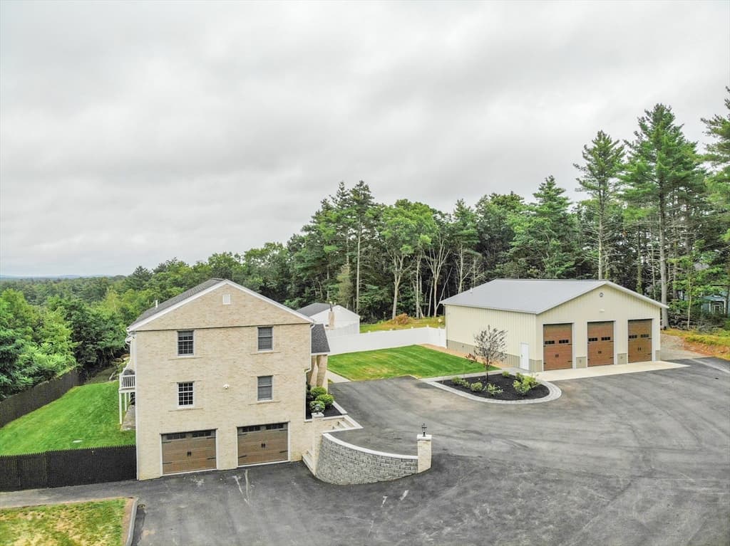 Single Family Residence at 41 East St, Georgetown MA 01833, Georgetown, photo 12 of 40