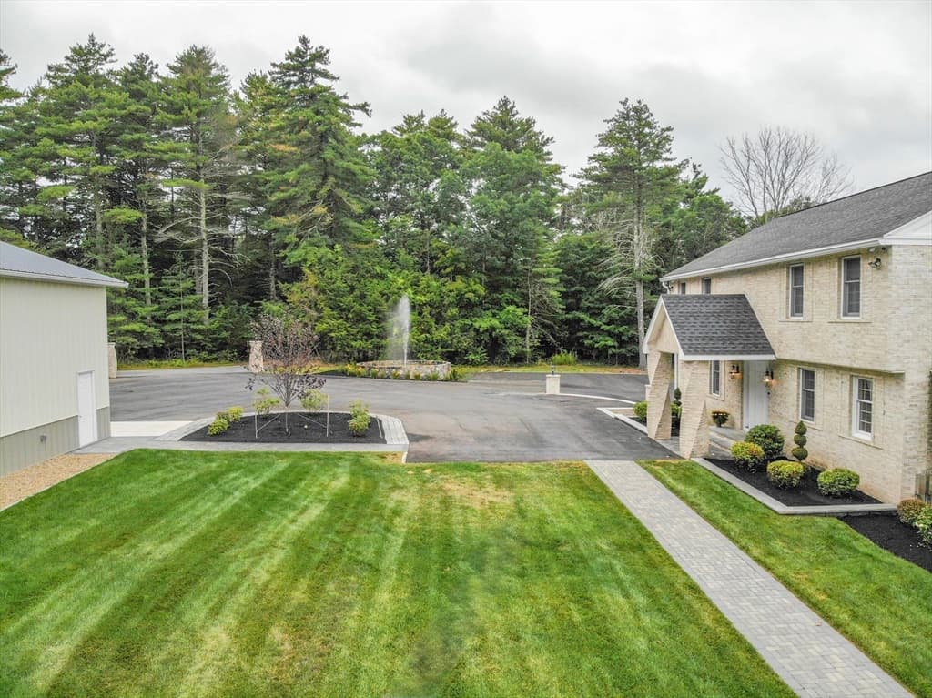 Single Family Residence at 41 East St, Georgetown MA 01833, Georgetown, photo 10 of 40