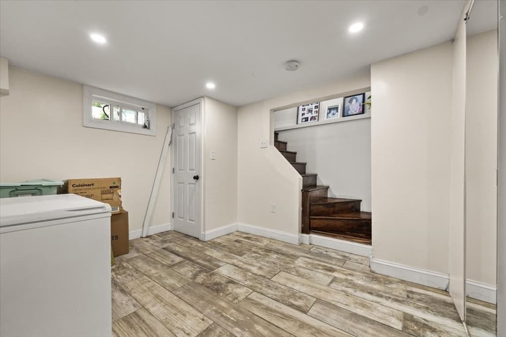 Single Family Residence at 131 Longwood Ave, Brockton MA 02301, Brockton, photo 23 of 37