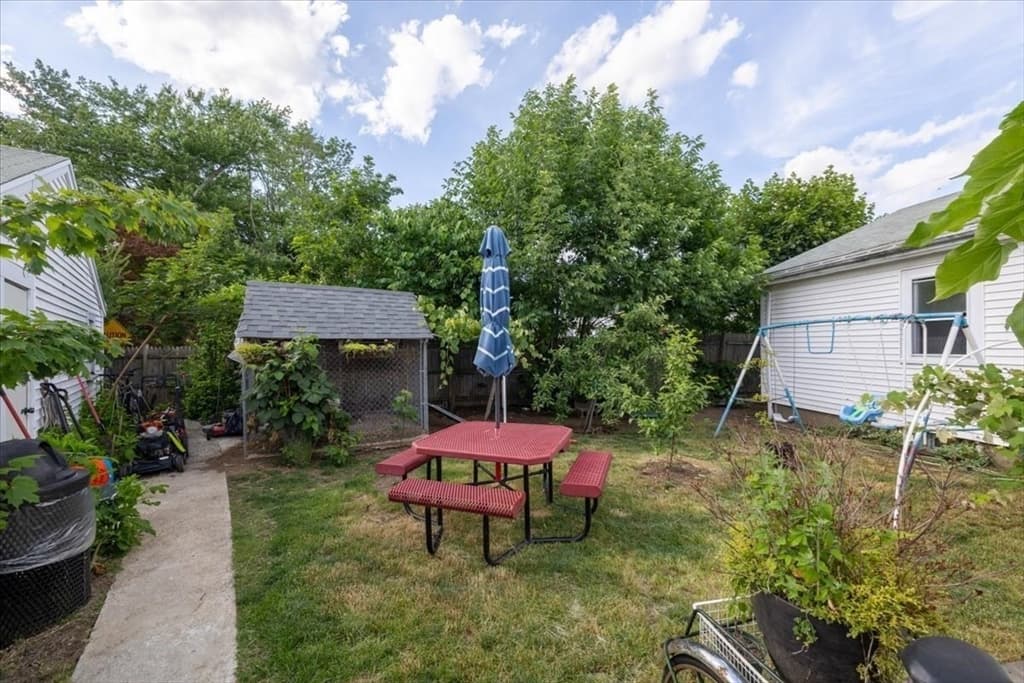 Single Family Residence at 131 Longwood Ave, Brockton MA 02301, Brockton, photo 31 of 37