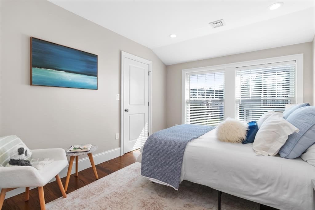 Condominium at 15 Sparhawk St # 4, Boston MA 02135, Boston, photo 26 of 39