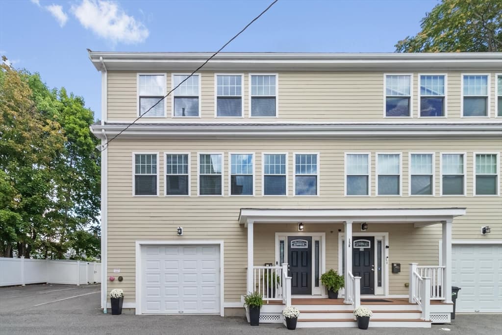 15 Sparhawk St # 4, Boston MA 02135