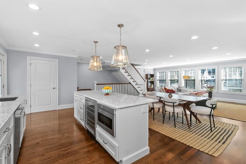 Condominium at 15 Sparhawk St # 4, Boston MA 02135, Boston, photo 10 of 39