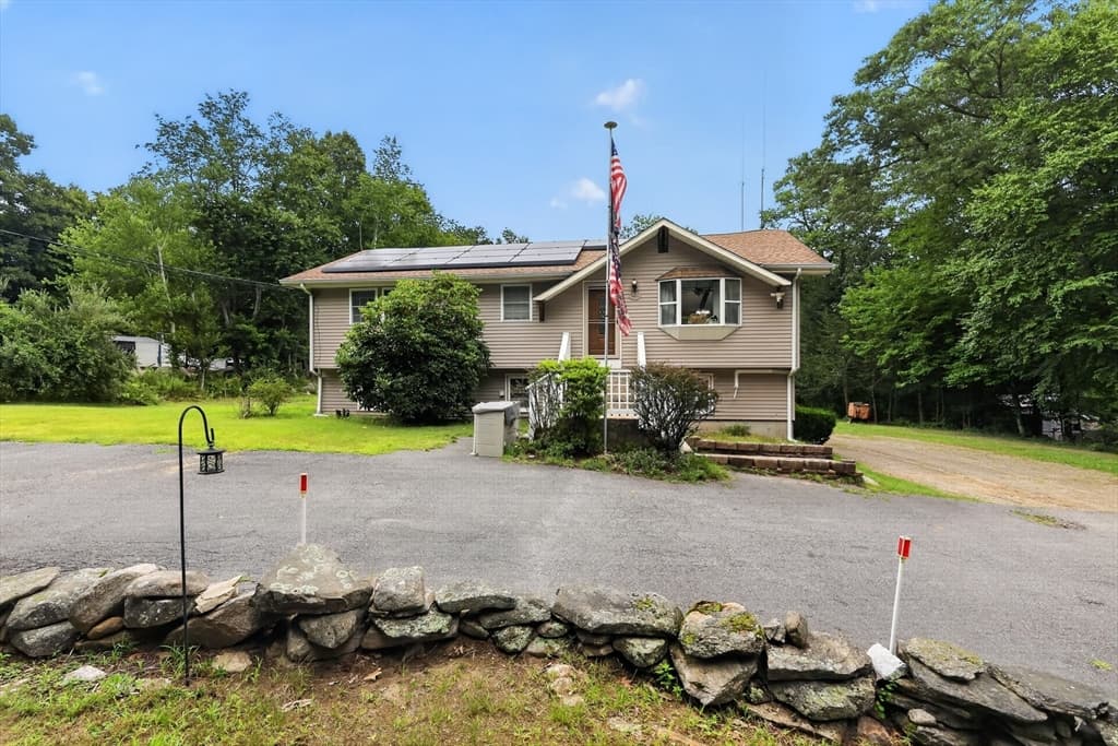 350 Se Main St, Douglas MA 01516