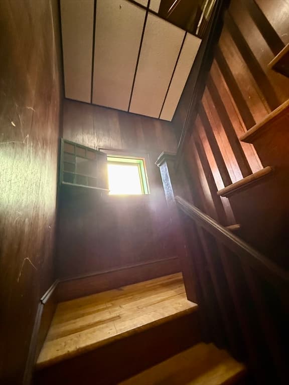 Multi Family at 58 Gage St, Worcester MA 01605, Worcester, photo 13 of 42