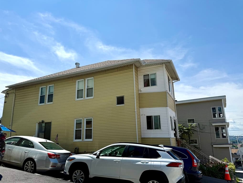 Multi Family at 58 Gage St, Worcester MA 01605, Worcester, photo 4 of 42