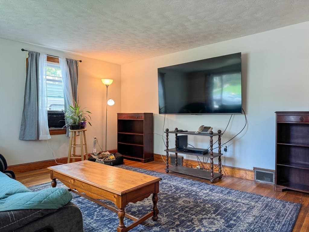 Single Family Residence at 18 Woodland Cir, Methuen MA 01844, Methuen, photo 15 of 28