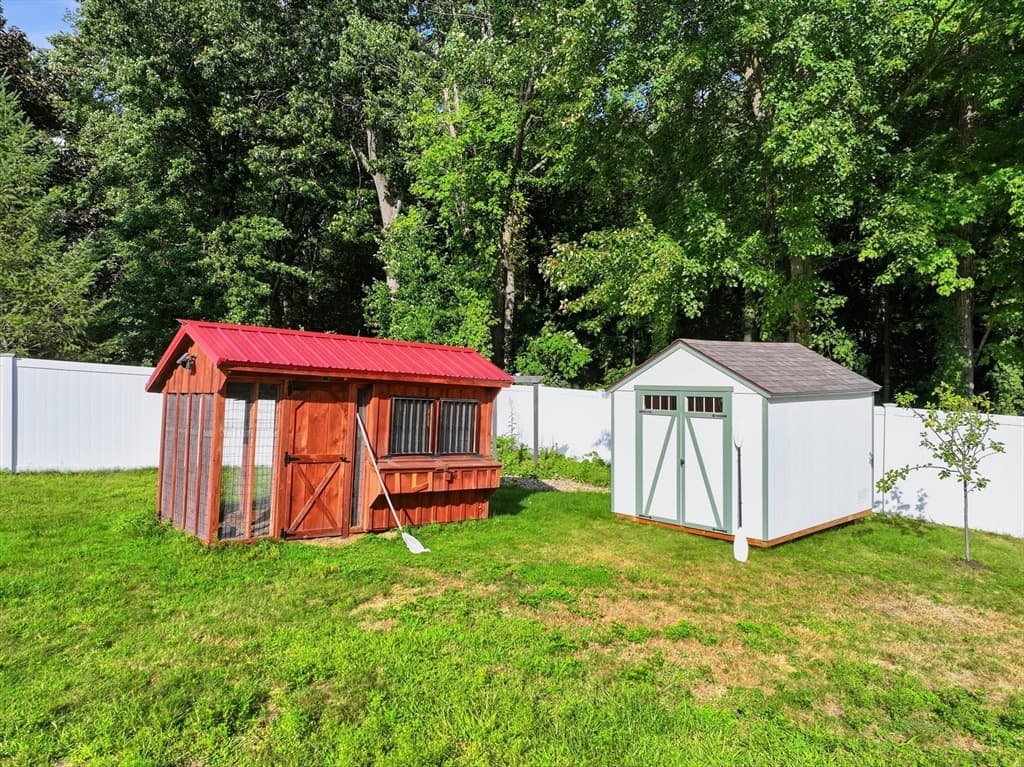 Single Family Residence at 68 Scenic Dr, Leominster MA 01453, Leominster, photo 36 of 42