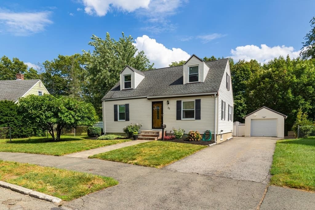 Single Family Residence at 33 Griffin Rd, Peabody MA 01960, Peabody, photo 2 of 35
