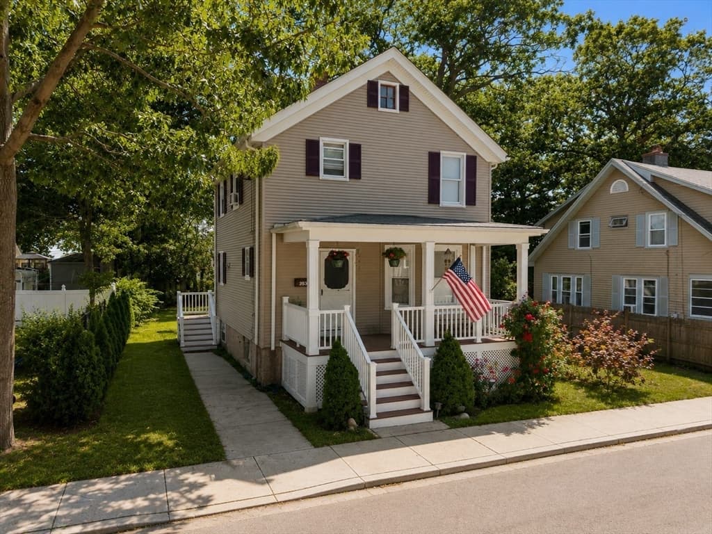 Single Family Residence at 253 Garden St, Fall River MA 02720, Fall River, photo 2 of 4