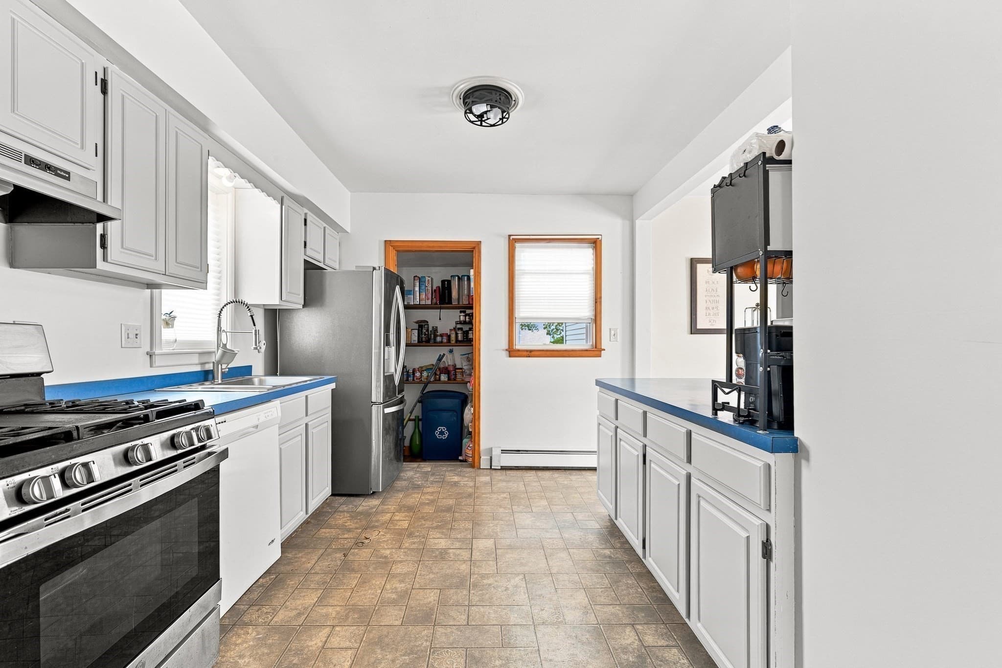 Single Family Residence at 253 Garden St, Fall River MA 02720, Fall River, photo 17 of 20