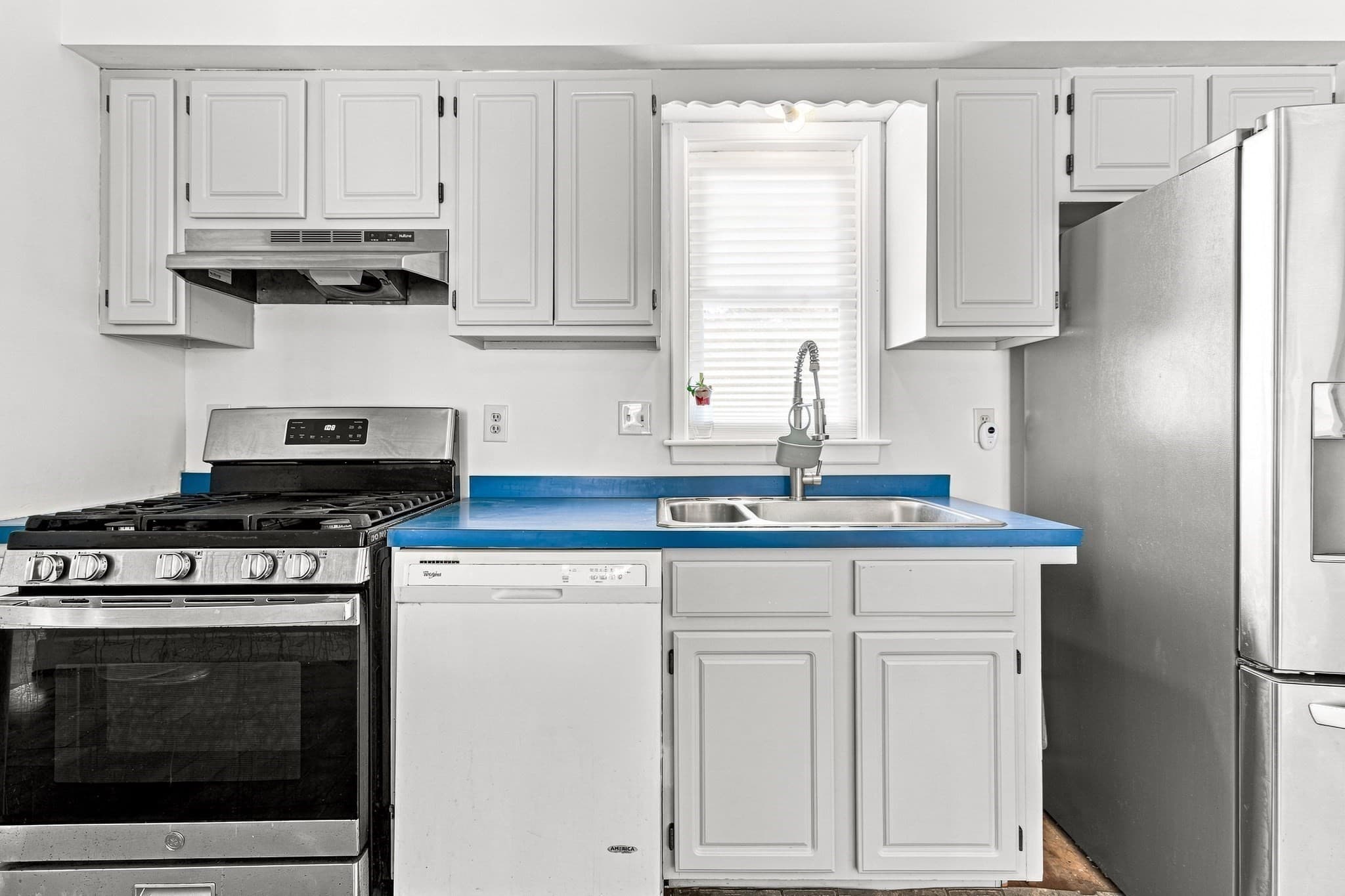Single Family Residence at 253 Garden St, Fall River MA 02720, Fall River, photo 15 of 20