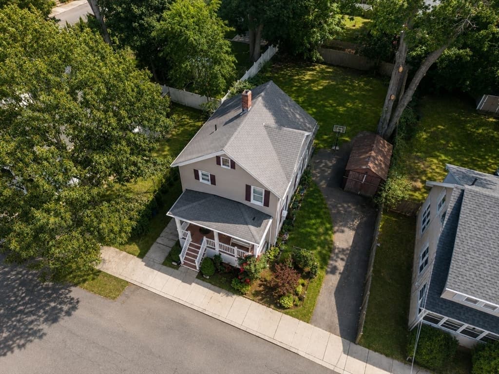 Single Family Residence at 253 Garden St, Fall River MA 02720, Fall River, photo 4 of 4
