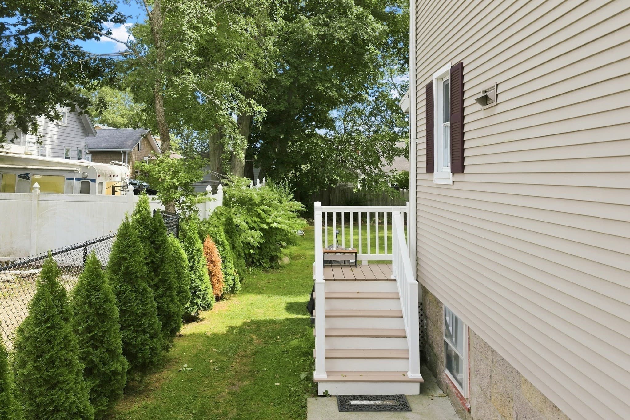 Single Family Residence at 253 Garden St, Fall River MA 02720, Fall River, photo 8 of 20