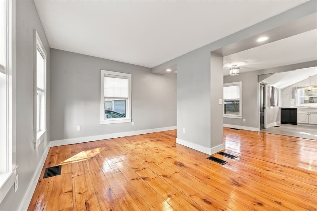 Condex at 1 Lincoln Ct # 1, Amesbury MA 01913, Amesbury, photo 13 of 35