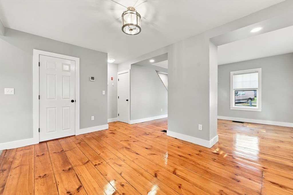 Condex at 1 Lincoln Ct # 1, Amesbury MA 01913, Amesbury, photo 9 of 35