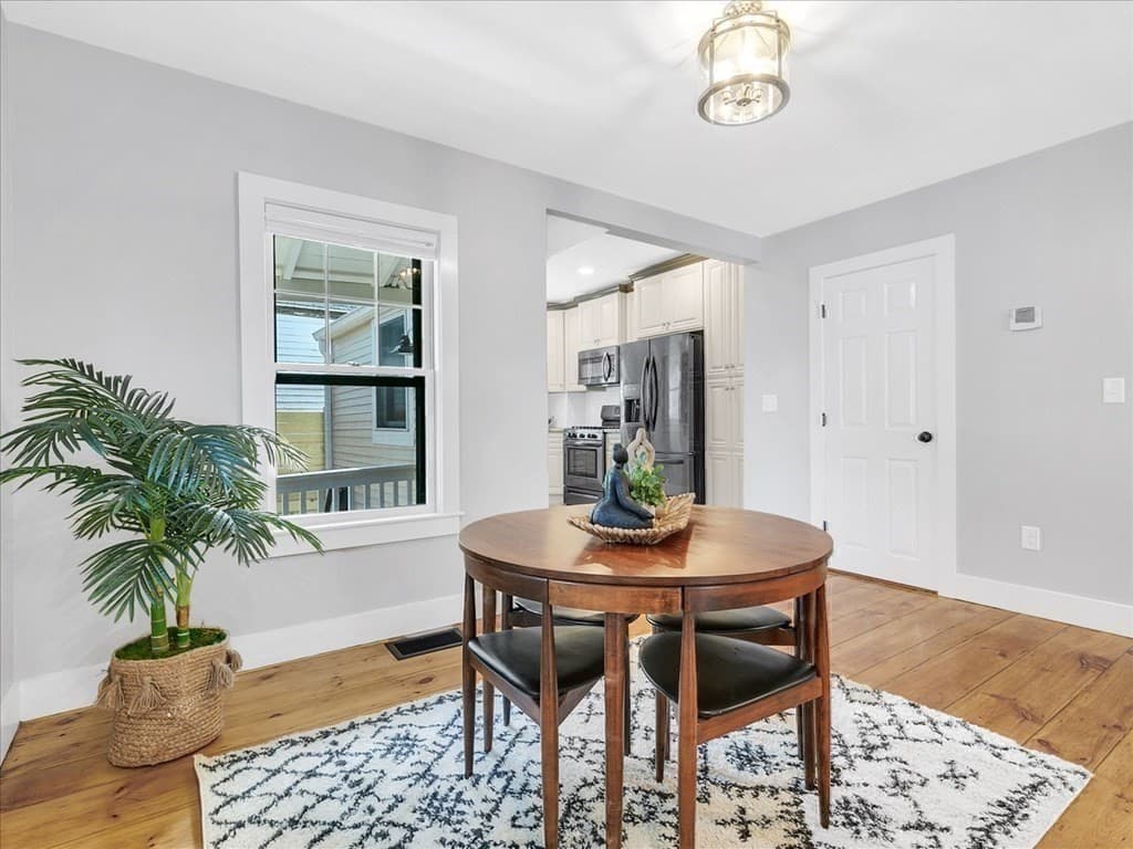Condex at 1 Lincoln Ct # 1, Amesbury MA 01913, Amesbury, photo 8 of 35