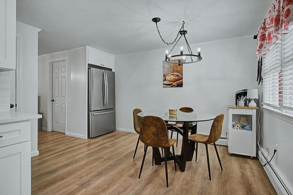 Condominium at 418 Meadow Street # 2, Agawam MA 01001, Agawam, photo 8 of 32