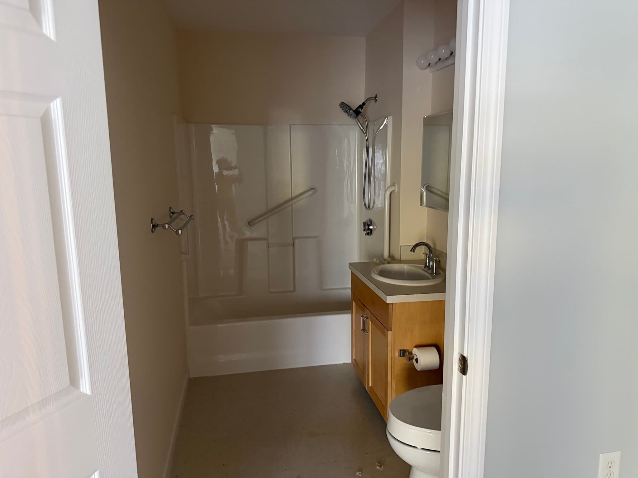 Condominium at 43 Kendall Avenue # G06, Sherborn MA 01770, Sherborn, photo 12 of 18