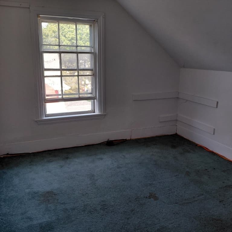 3 Family at 32 Franklin Street, New Bedford MA 02740, New Bedford, photo 14 of 22
