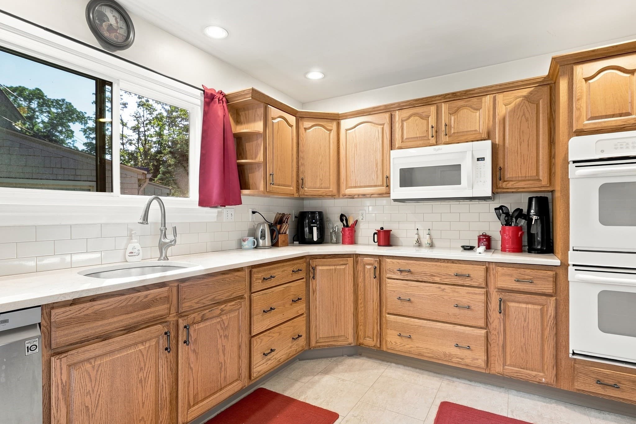 Single Family Residence at 17 Longmeadow St, Longmeadow MA 01106, Longmeadow, photo 13 of 38