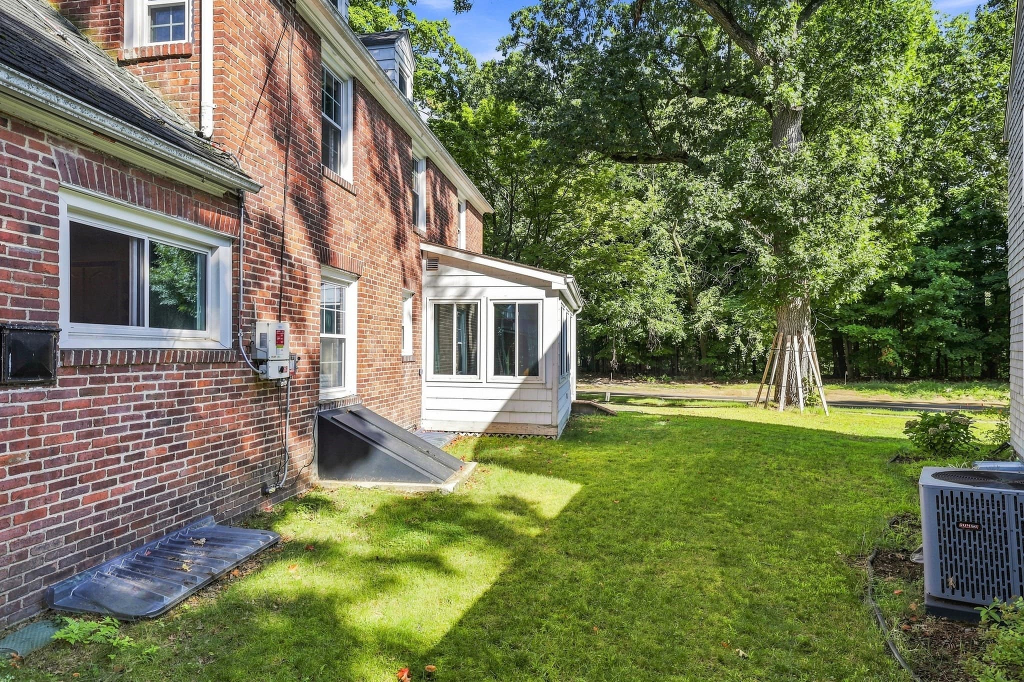Single Family Residence at 17 Longmeadow St, Longmeadow MA 01106, Longmeadow, photo 3 of 38