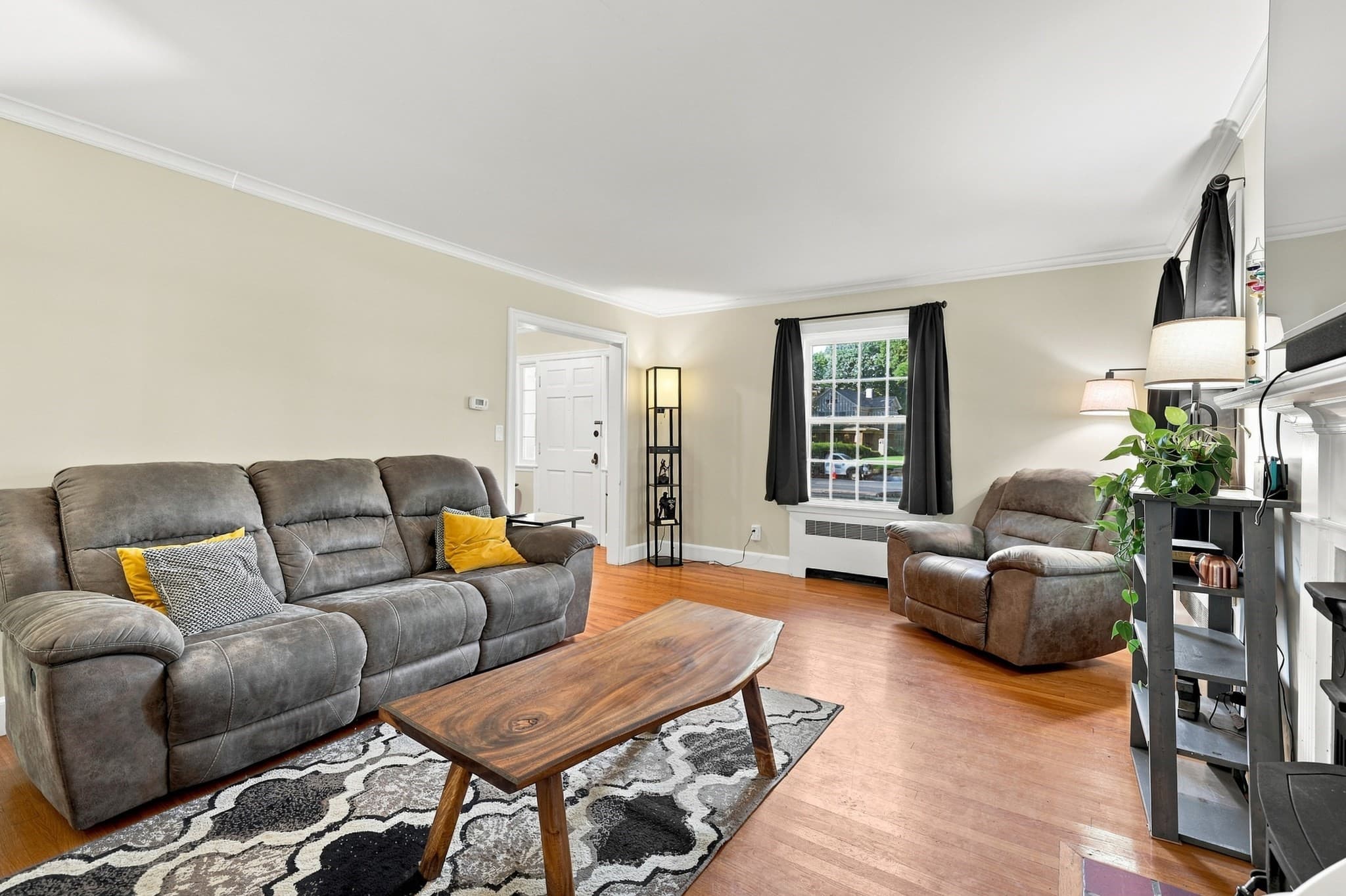 Single Family Residence at 17 Longmeadow St, Longmeadow MA 01106, Longmeadow, photo 8 of 38