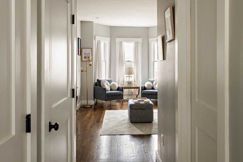 Condominium at 6 Chestnut Ave # 1, Boston MA 02130, Boston, photo 9 of 22