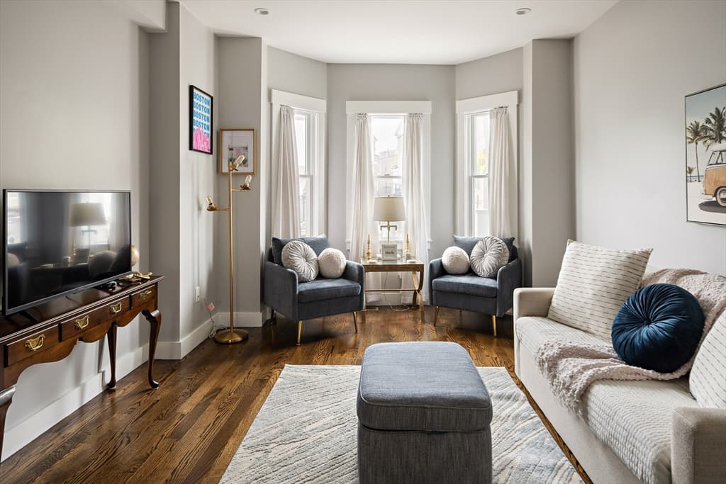 Condominium at 6 Chestnut Ave # 1, Boston MA 02130, Boston, photo 10 of 22