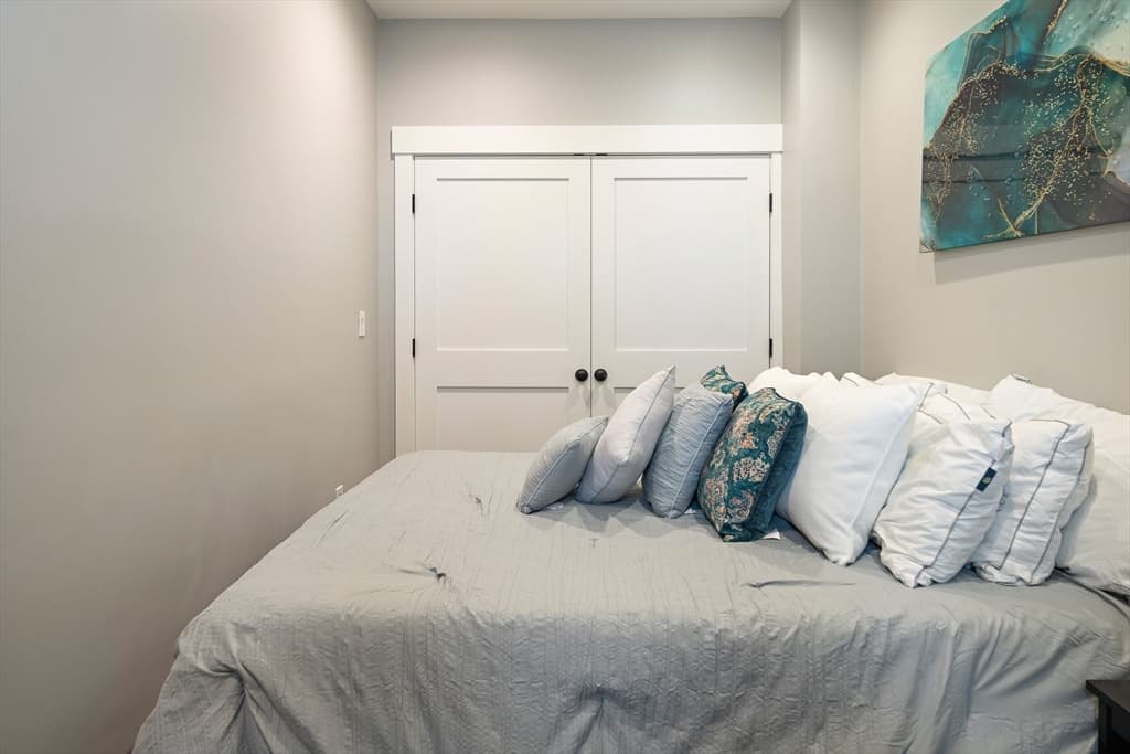 Condominium at 6 Chestnut Ave # 1, Boston MA 02130, Boston, photo 15 of 22