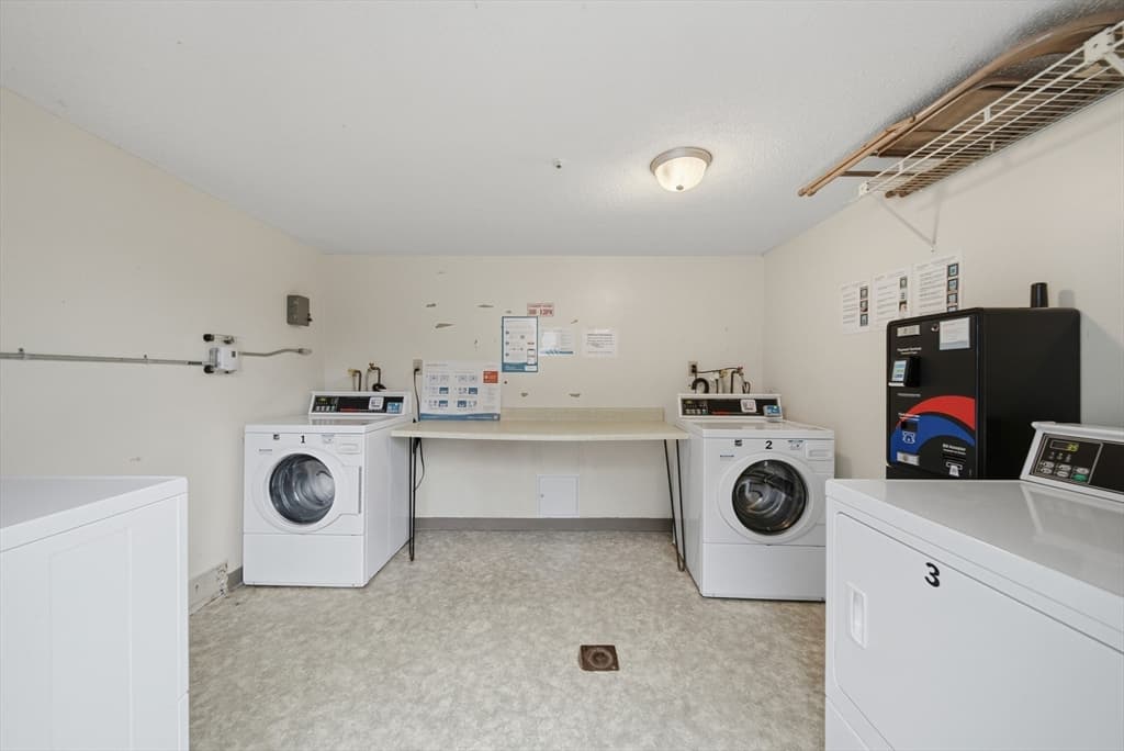 Condominium at 129 Quaker Hwy # 3, Uxbridge MA 01569, Uxbridge, photo 20 of 27