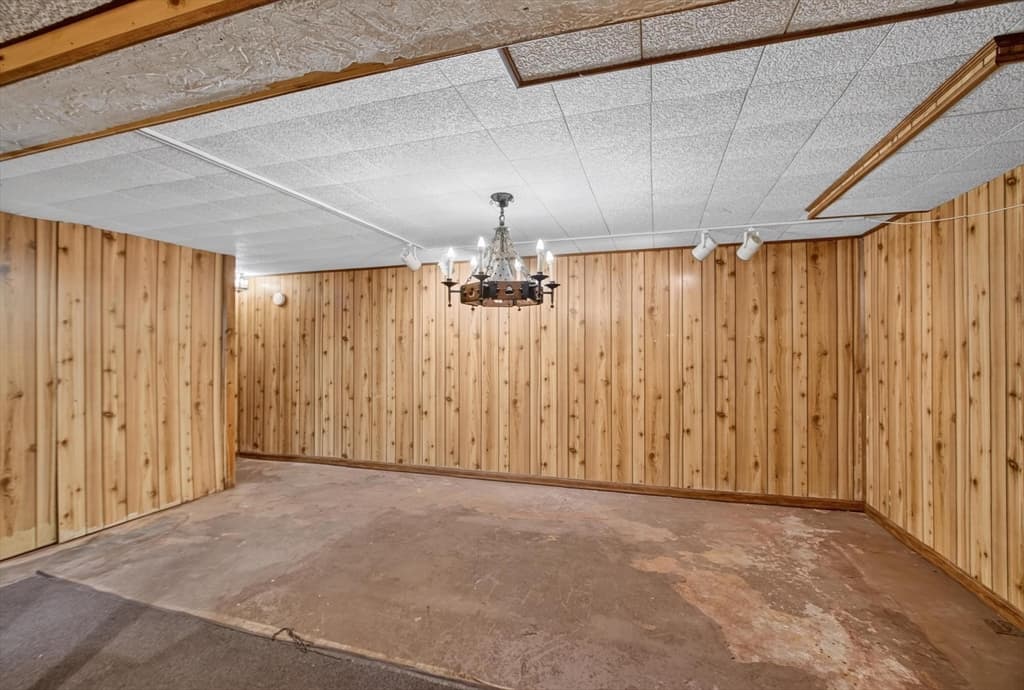 Single Family Residence at 17 Chapel Street, Gardner MA 01440, Gardner, photo 27 of 41