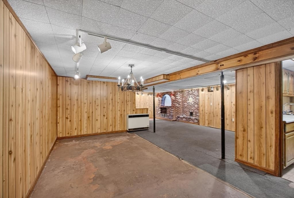 Single Family Residence at 17 Chapel Street, Gardner MA 01440, Gardner, photo 26 of 41
