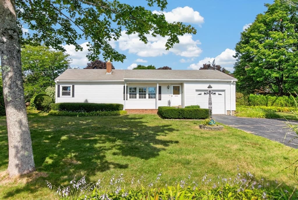 17 Chapel Street, Gardner MA 01440