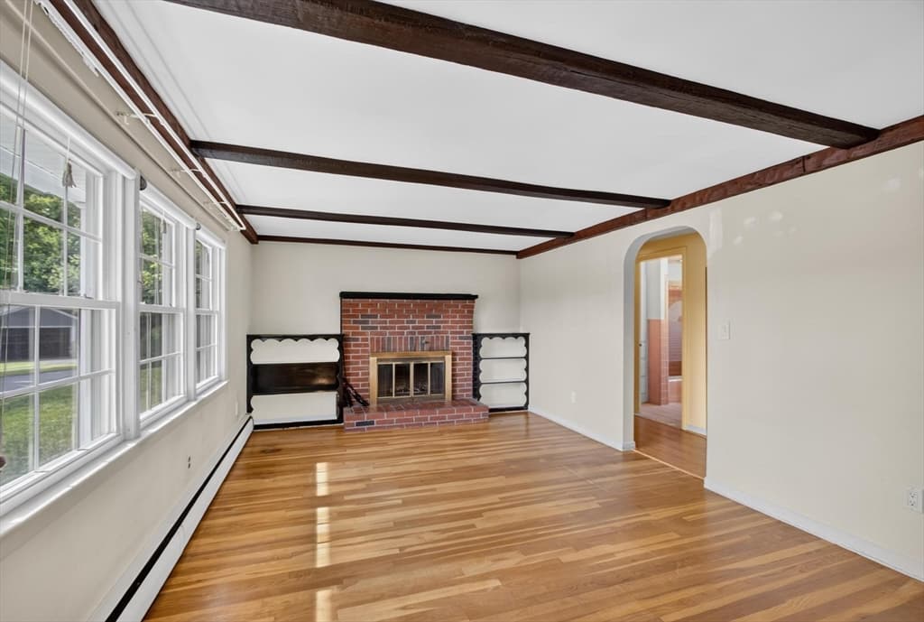 Single Family Residence at 17 Chapel Street, Gardner MA 01440, Gardner, photo 9 of 41