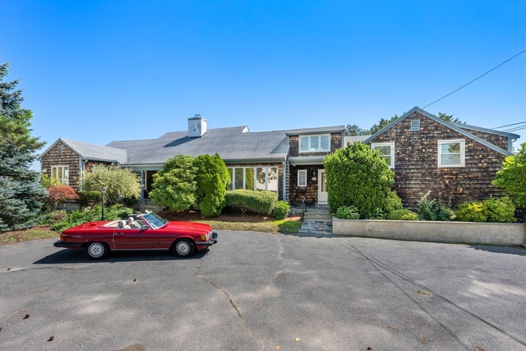 Single Family Residence at 5 Winter Island Rd, Salem MA 01970, Salem, photo 3 of 41