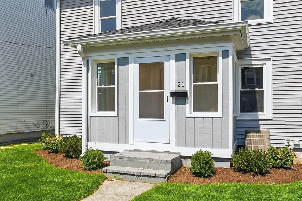 Single Family Residence at 21 Chestnut St, Woburn MA 01801, Woburn, photo 2 of 40