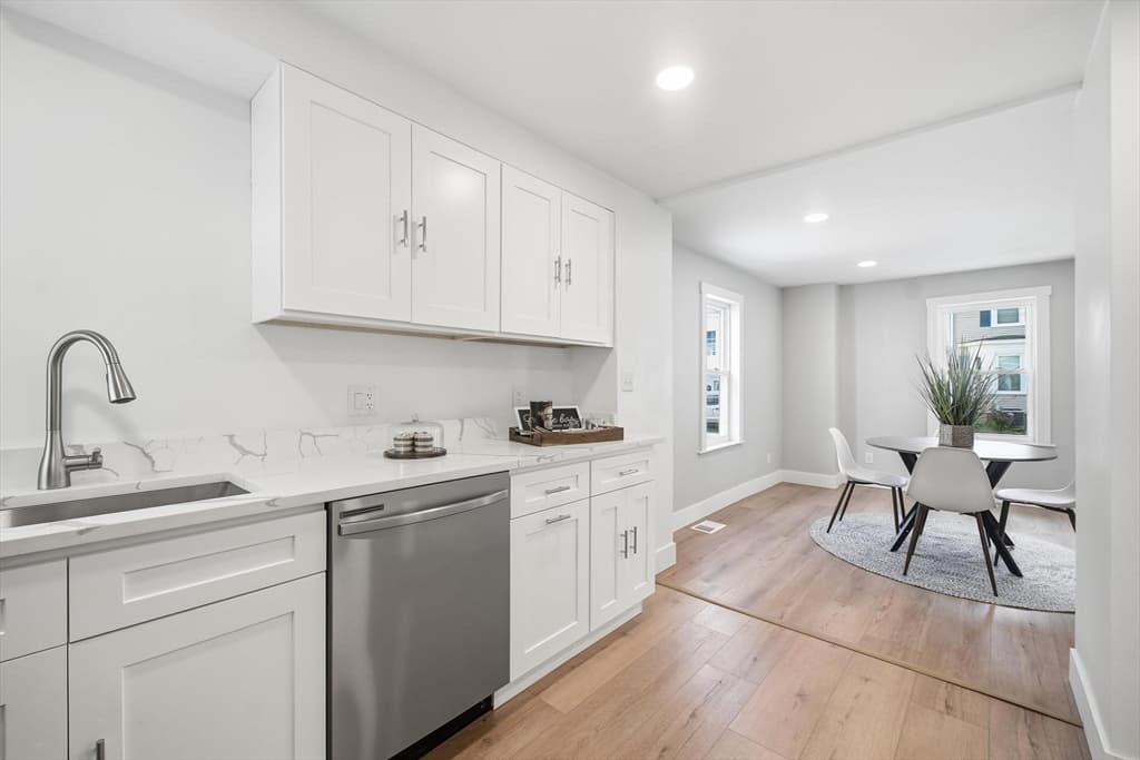 Single Family Residence at 21 Chestnut St, Woburn MA 01801, Woburn, photo 13 of 40